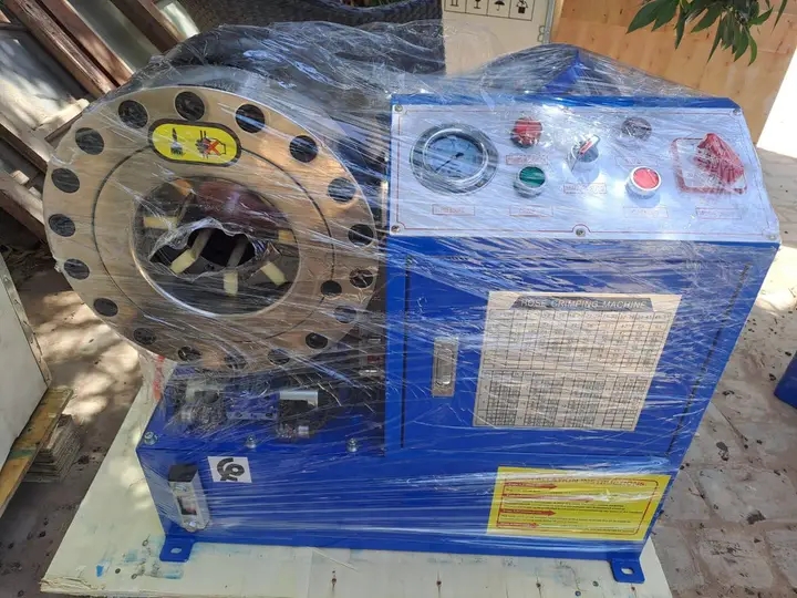 Presse de sertissage de flexibles hydrauliques GRAIN OIL